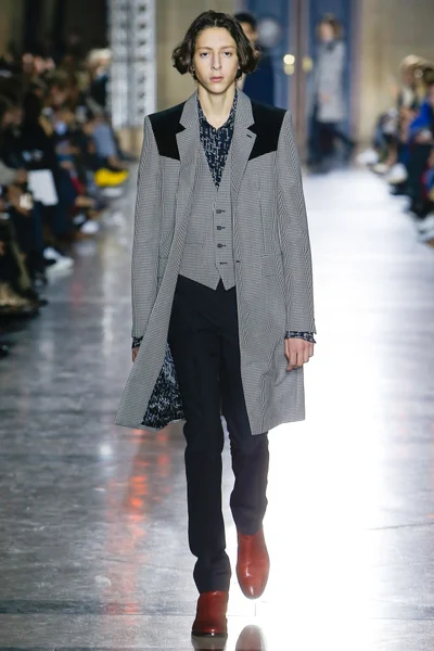 Look 31